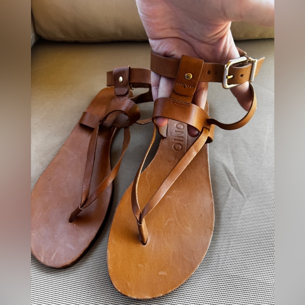 Antonio Melani Ledger Tan Leather Ankle Strap Thong Sandals Women Size 9.5 - Picture 6 of 11